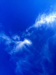 印象的な雲と空　白い雲と青空