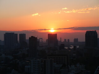 恵比寿からレインボーブリッジ方面の朝焼け