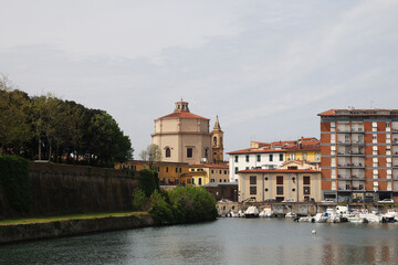 Fototapeta na wymiar Harbour in Livorno, Toscana, Italy