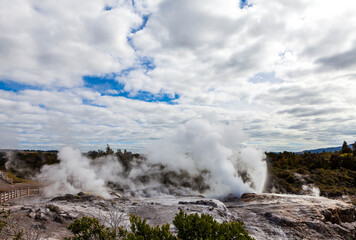 Putu Geyser