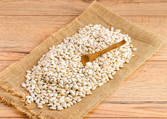 some beans on a sack cloth