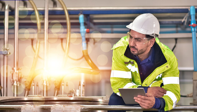 Packaging Machine Operator Images – Browse 6,322 Stock Photos, Vectors ...