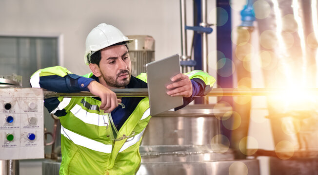 Packaging Machine Operator Images – Browse 6,322 Stock Photos, Vectors ...