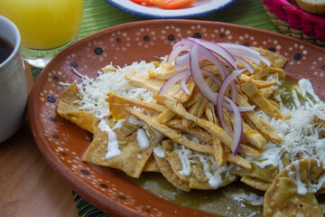 mexican food chilaquiles
