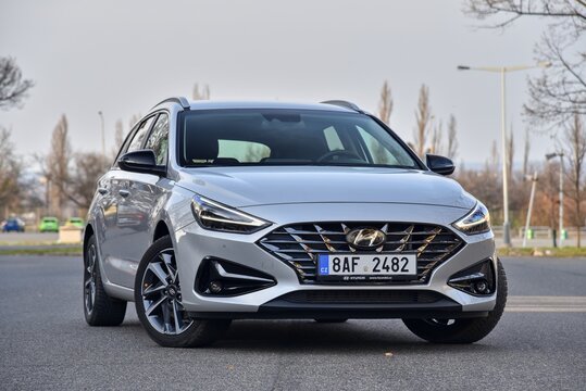 Hyundai i30 combi 1,6 CRDi. General view. 03-25-2021, Prague, Czech Republic.