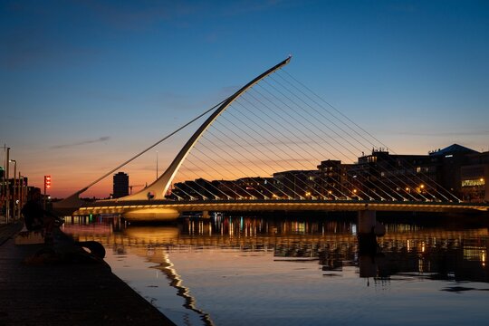 Samuel Becket bridge after sunset