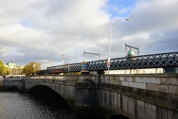 Fototapeta premium Bridge over River Liffey and City View of Dublin City in Ireland