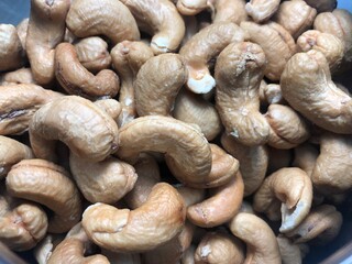 Roasted cashew nuts