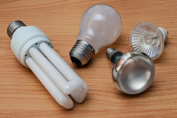 Stromabrechnung - Energiewende - diverse Glühlampen