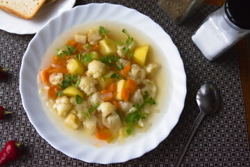 Cauliflower soup in a plate