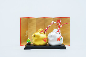 金と銀の卯年の土鈴