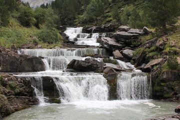 Nice day excursion with waterfalls and mountains in the Ordesa y Monteperdido National Park in Aragon