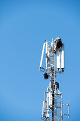 Servicearbeiten an einer Telekomantenne