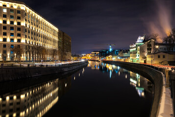 Fototapeta premium river at night