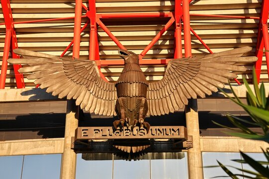 Eagle sculpture at the entrance of Benfica Stadium
