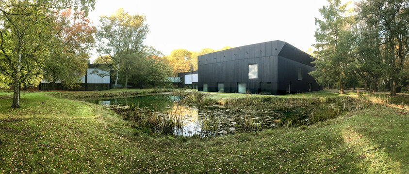 Im Oktober 2022 fertiggestellter Erweiterungbau des Josef-Albers-Museum im Stadtgarten in Bottrop
