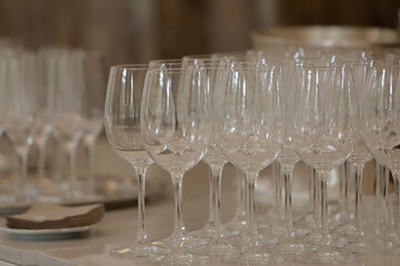 luist crystal glasses for serving in bars