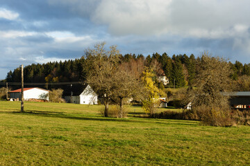 Ländliche Idylle in Gnadenweiler, Teilort der Gemeinde Bärenthal im Landkreis Tuttlingen