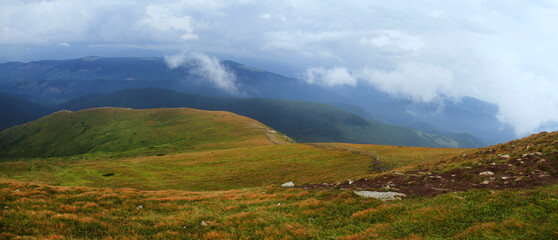 Fototapeta na wymiar Beautifull view of Chornohora highest mountain range in Western Ukraine