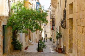 Fototapeta na wymiar In the street of Senglea, Malta