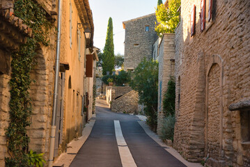 Oppéde le Vieux im Luberon in der Provence - obrazy, fototapety, plakaty