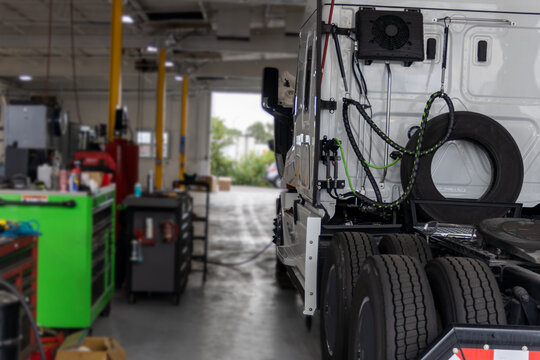 Truck Repair Shop 