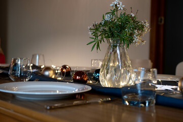 Decorated Christmas table setting - 547596983
