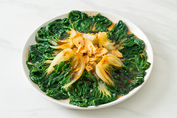 baby Chinese cabbage with oyster sauce and garlic