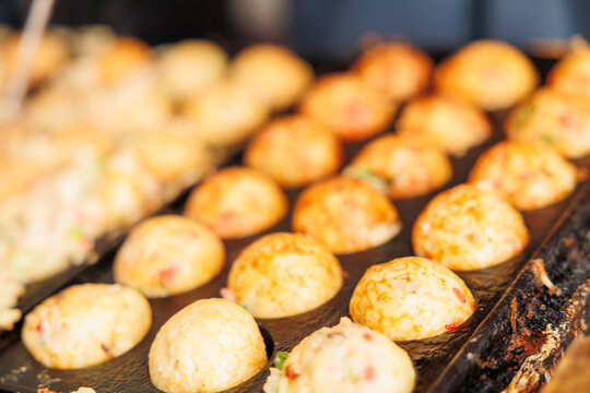 たこ焼き屋 Images – Browse 97 Stock Photos, Vectors, and Video