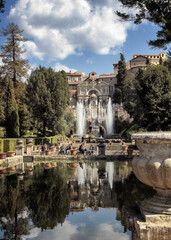 Tivoli, Roma. Villa d' Este. Fontana di Nettuno vista dalle peschiere