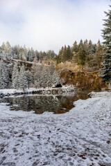 Obraz premium Erste kleine Winterwanderung auf dem Rennsteig bei Floh-Seligenthal - Thüringen - Deutschland