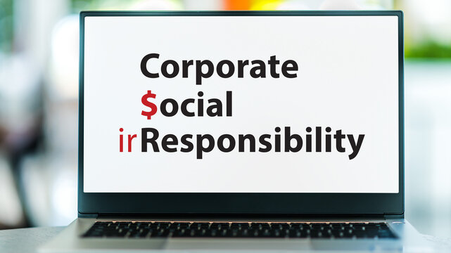 Laptop displaying the catchword: corporate social responsibility