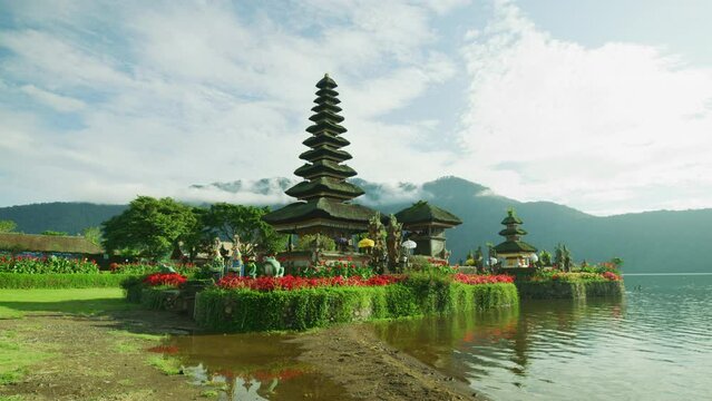 Pura Ulun Danu Beratan, Bali, Indonesia