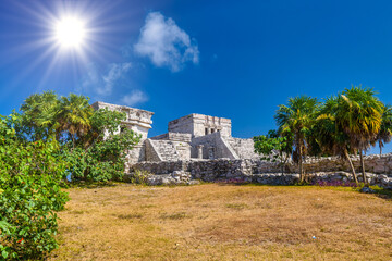 Fototapeta na wymiar The castle, Mayan Ruins in Tulum, Riviera Maya, Yucatan, Caribbean Sea Mexico
