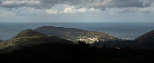 pueblo costero vasco