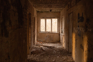Fototapeta na wymiar old negelckted abandoned building inside 