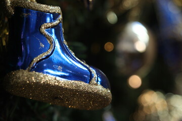 christmas tree decorations