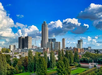 Gordijnen skyline van modern Rotterdam © oliver de la haye