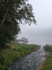 fog day under the river 