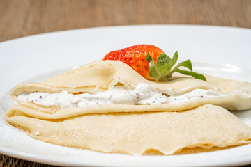 pancake with cream and strawberry