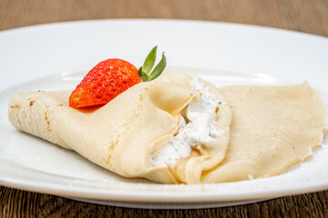pancake with cream and strawberry