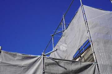 戸建てに設置された足場