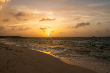 Fototapeta na wymiar Sunset on Providenciales North Beach Turks and Caicos 