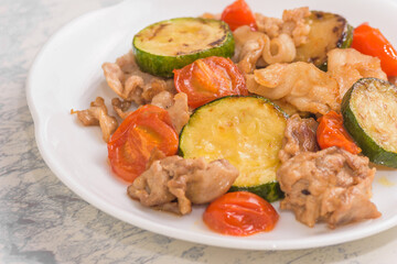 豚肉とズッキーニの炒め物