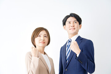 ガッツポーズするビジネスウーマンとビジネスマン　白背景