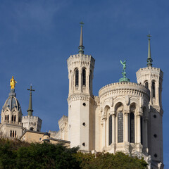 Fototapeta na wymiar View of Notre-Dame-de-Fourviere basilica in Lyon