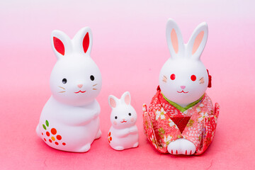 写真素材:令和5年・2023年の干支は卯（う・うさぎ）　卯年の年賀状素材（和風、和紙、千代紙、お正月小物等）