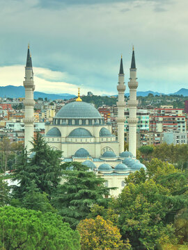 Great Mosque of Tirana, Xhamia e Madhe e Tiran&euml;s in Albanian, also called Mosque of Namazg&acirc;h. Located near the parliament, it is characteristic of Ottoman architecture. 