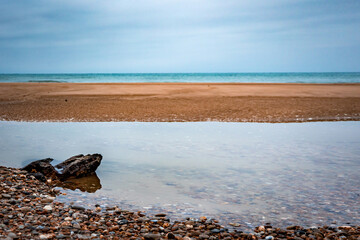 Plage d'hiver en mer du nord