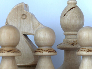 Chess - Strategy and tactics game - Set of pieces and checkerboard (King - Queen - Bishop - Knight - Rook - Pawn)	
